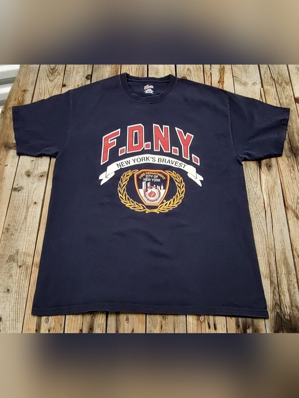 2000's F.D.N.Y. "New York's Bravest" T-Shirt men's Size Large